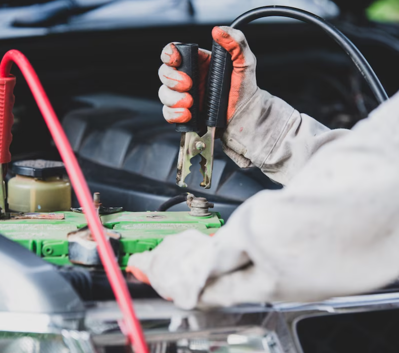 A Guide to Selecting the Perfect Automotive Battery