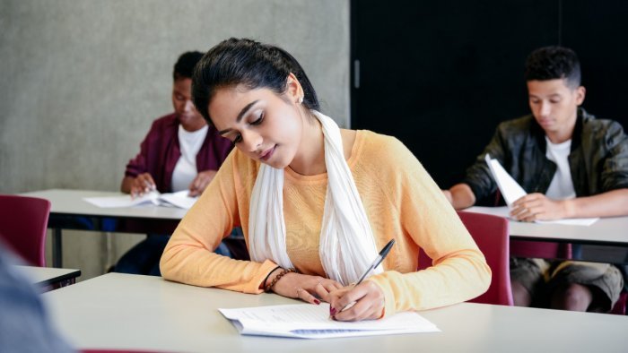 Difficulties Encountered When Preparing for Competitive Exams 