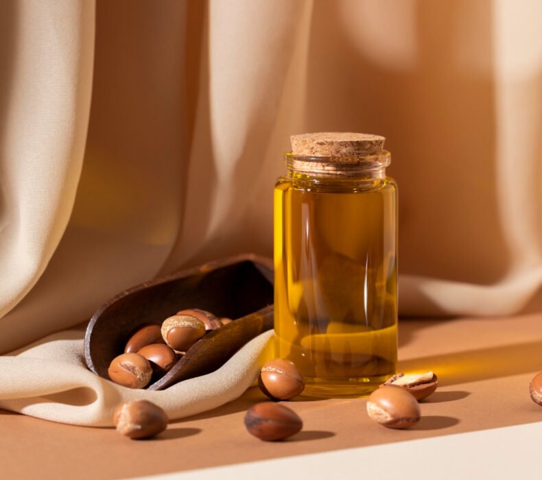 Unlocking the Secrets of Jojoba Oil: Who Can Benefit from This Versatile Beauty Ingredient?