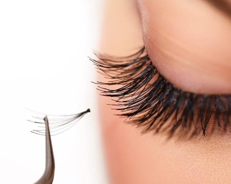 Find the Perfect tools for eyelashes tweezers in UK 2024